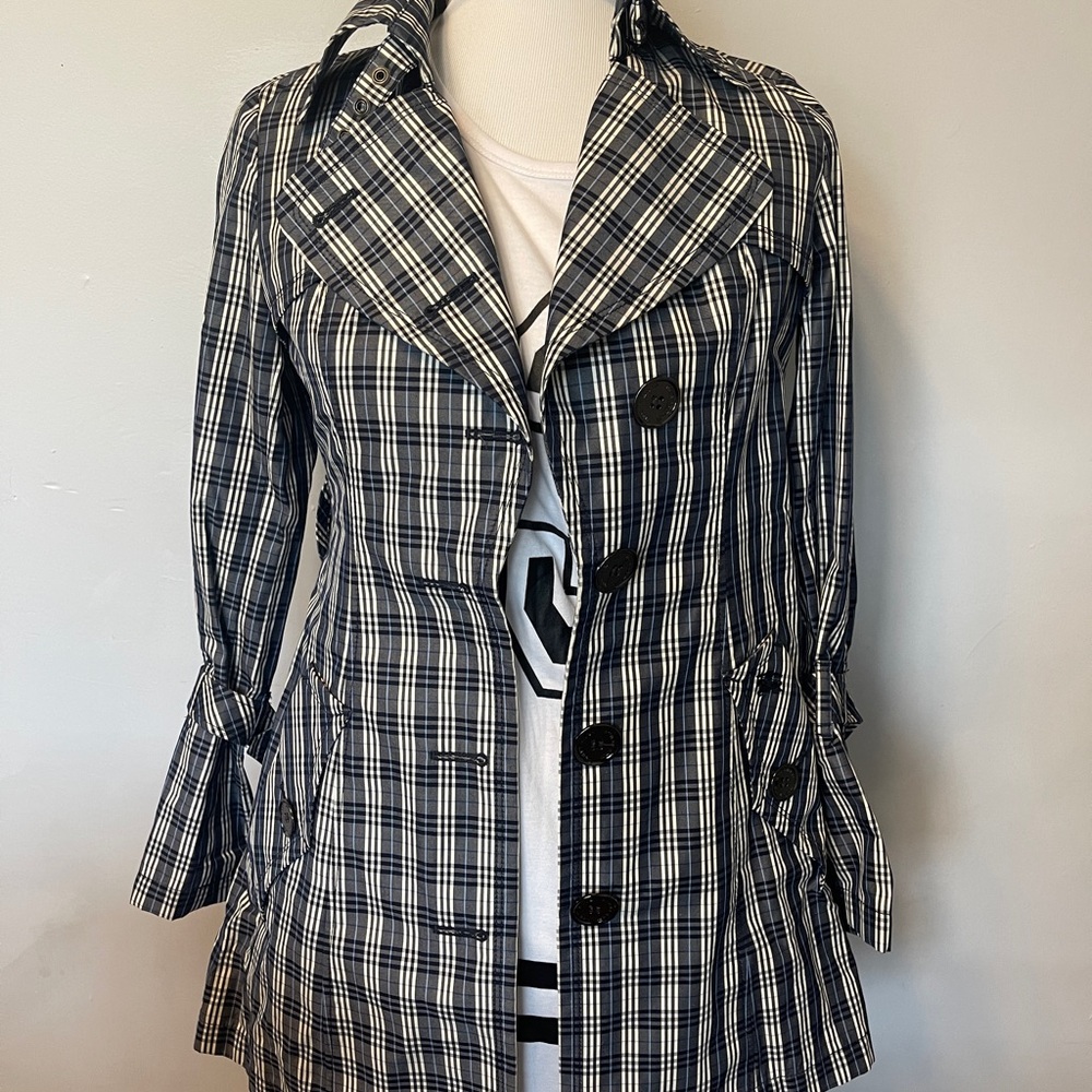 Burberry Blue and White Plaid Trench coat with belt Blue Label